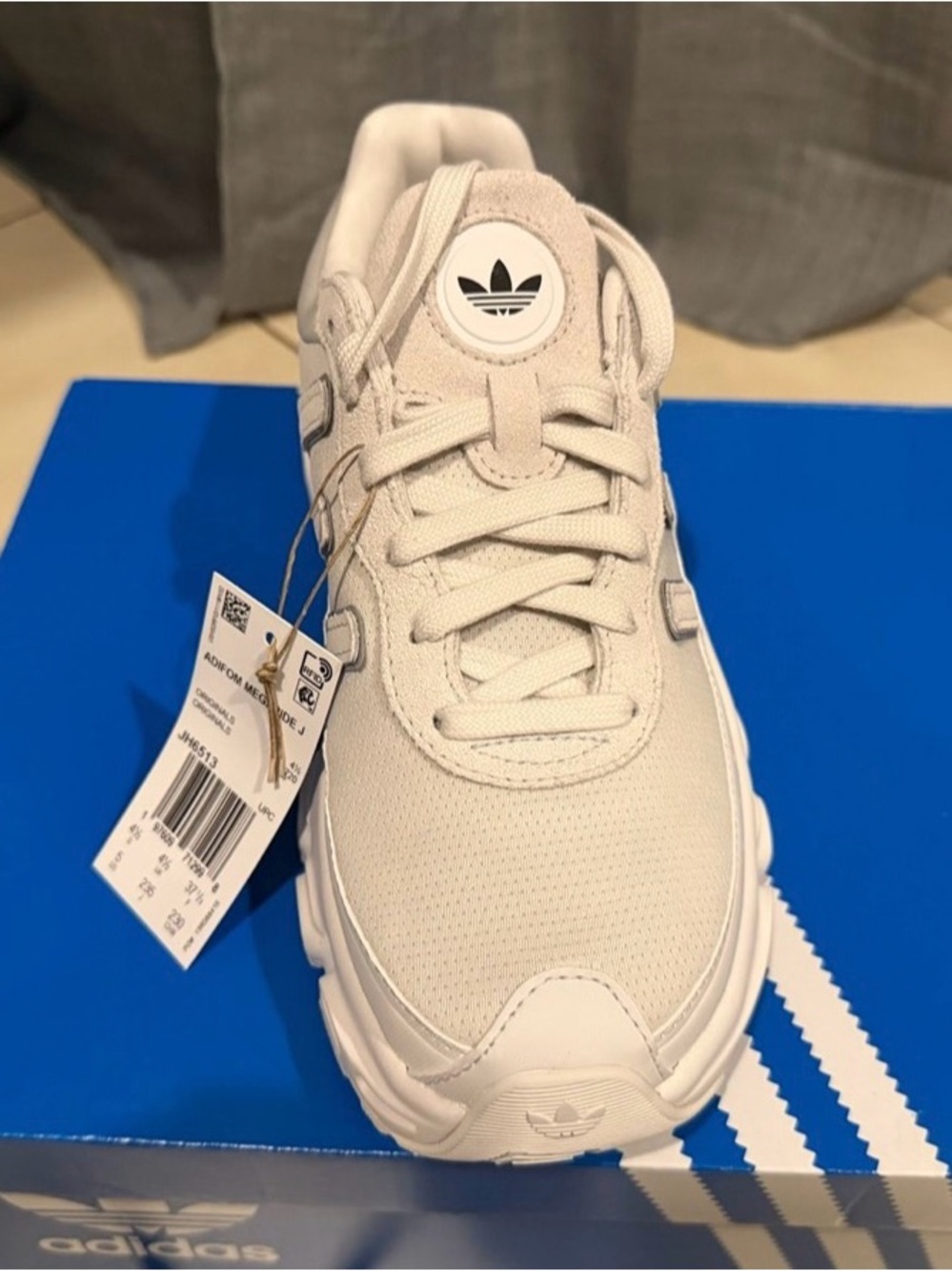 NWT Adidas Adifom Megaride in White 6W / 5Y - Picture 7 of 8